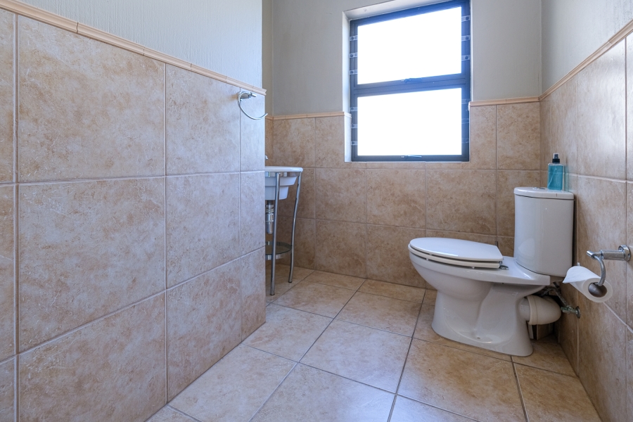 To Let 3 Bedroom Property for Rent in Wilderness Central Western Cape